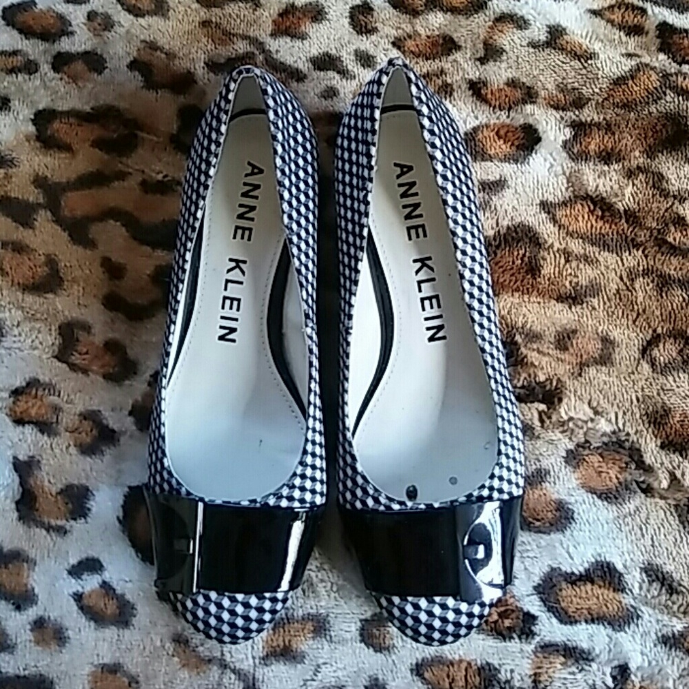 Anne Klein ladies shoes